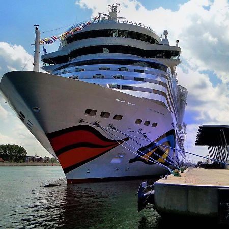 Strandpalais/Meerblick Rostock Eksteriør bilde