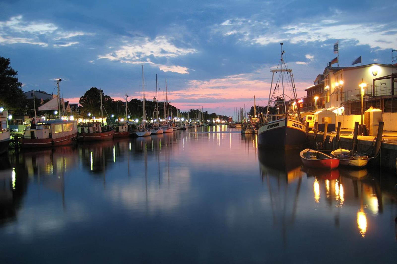 Strandpalais/Meerblick Rostock Eksteriør bilde